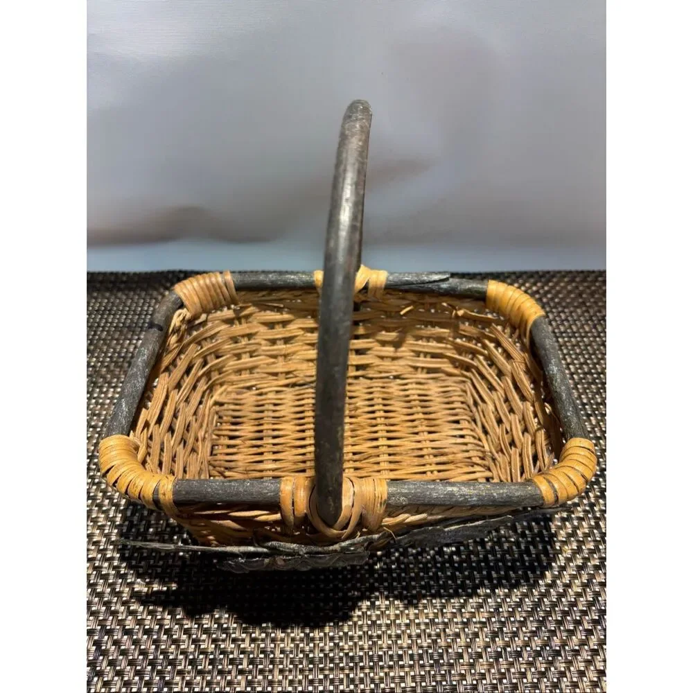 Small basket